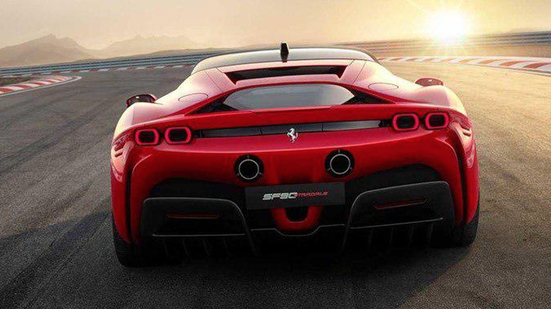Illustration for article titled The Ferrari SF90 Stradale Hybrid Is A Very Busy Supercar